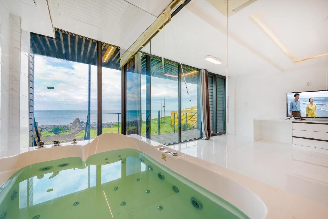 Castle Pool Resort Jeju Dış mekan fotoğraf