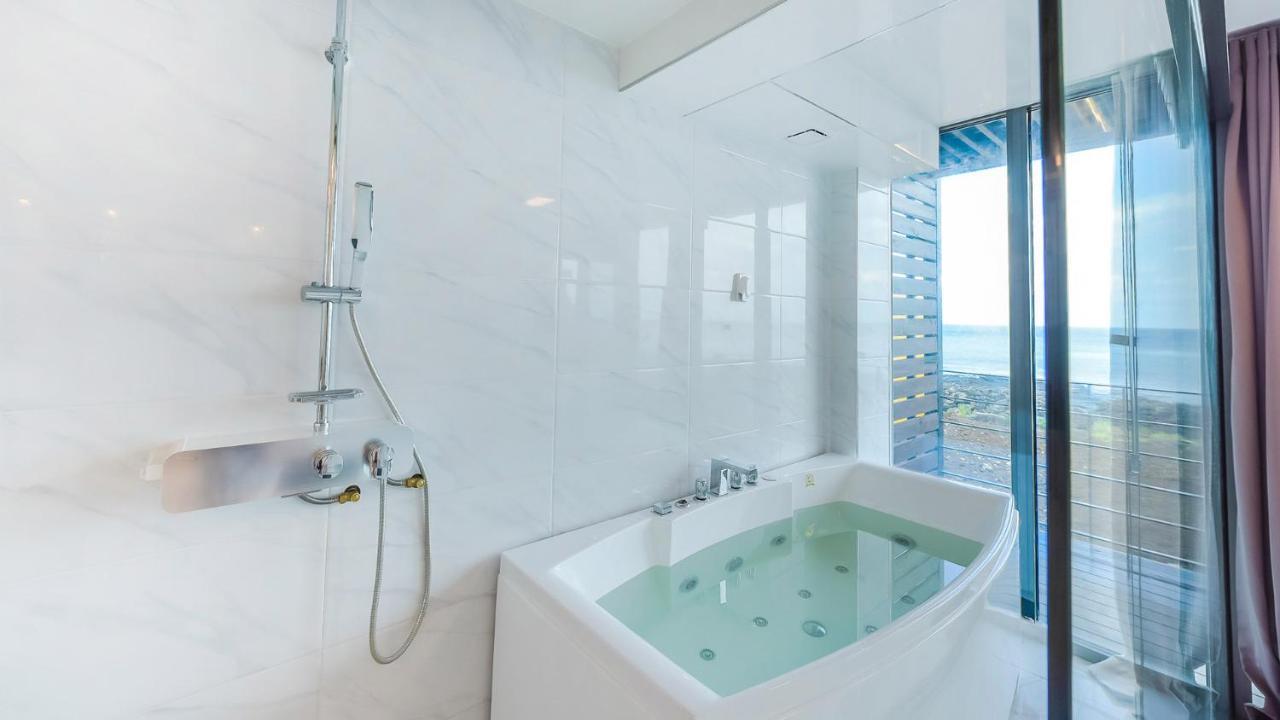 Castle Pool Resort Jeju Dış mekan fotoğraf