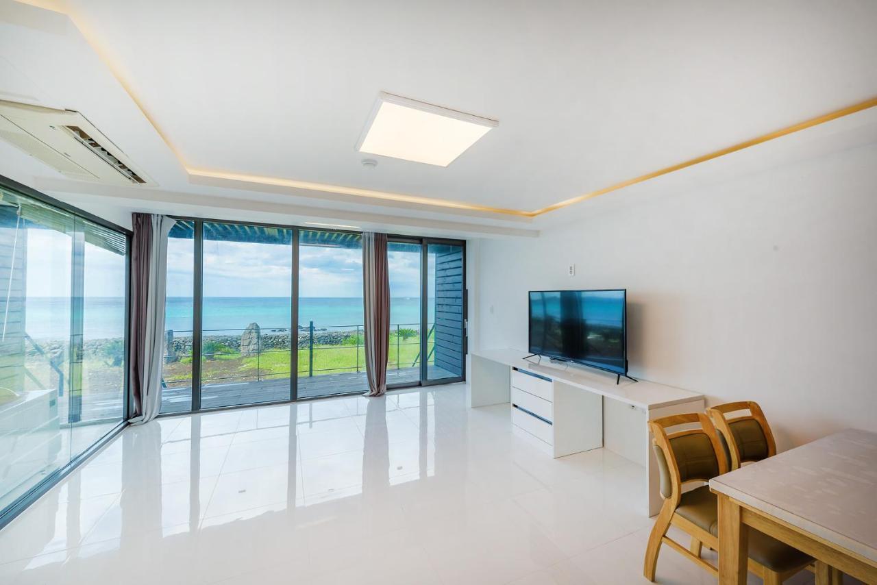 Castle Pool Resort Jeju Dış mekan fotoğraf